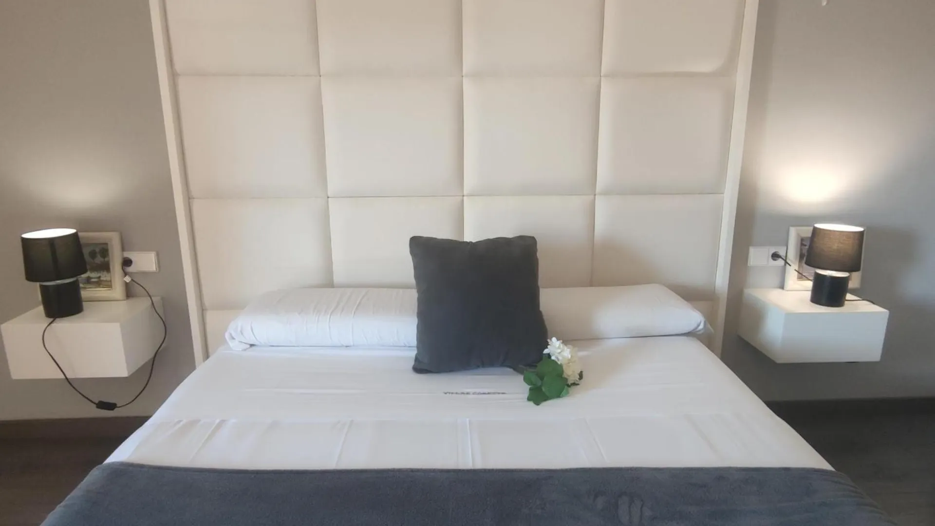 Apartamento Moderno En El Centro De Platja D'Aro - Cerca De La Playa Y Parking Incluido - Es-209-54 0*,